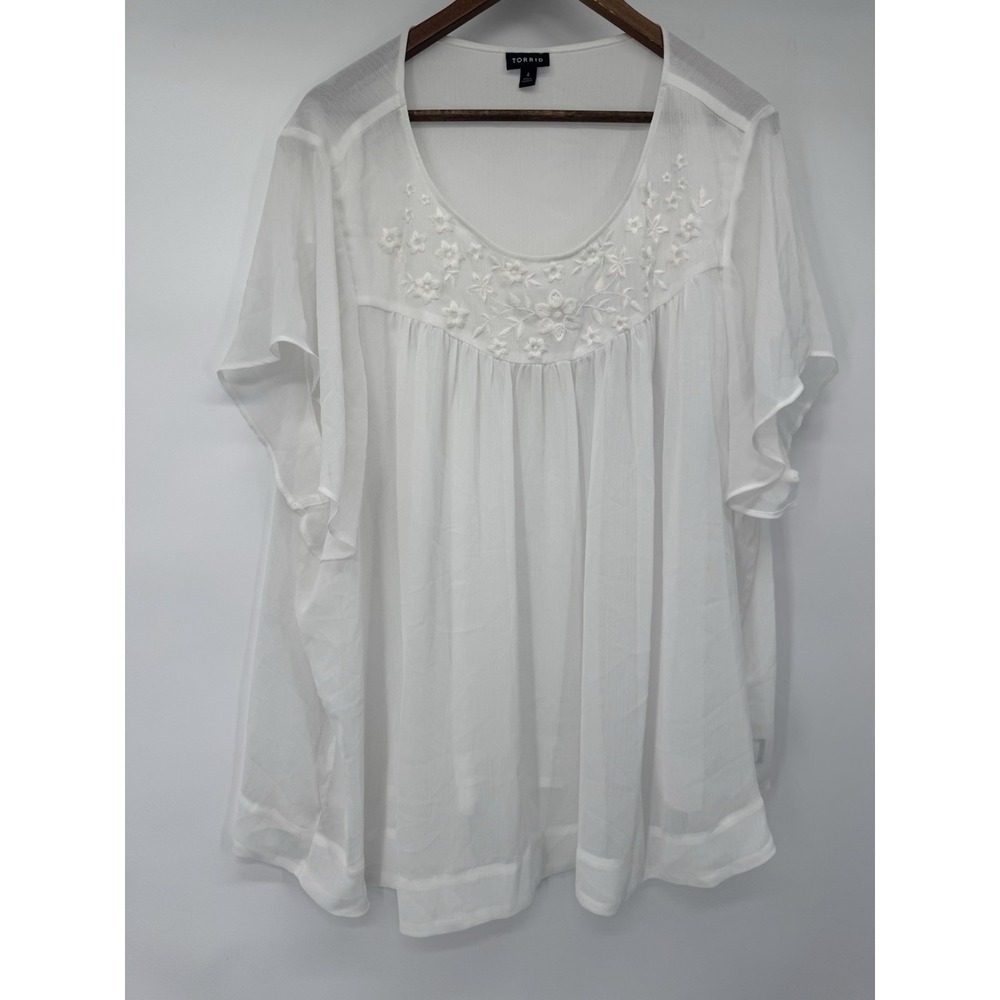 Torrid 4X Tunic White Embroidered Floral Sheer Short Sleeve Fairy blouse cottage